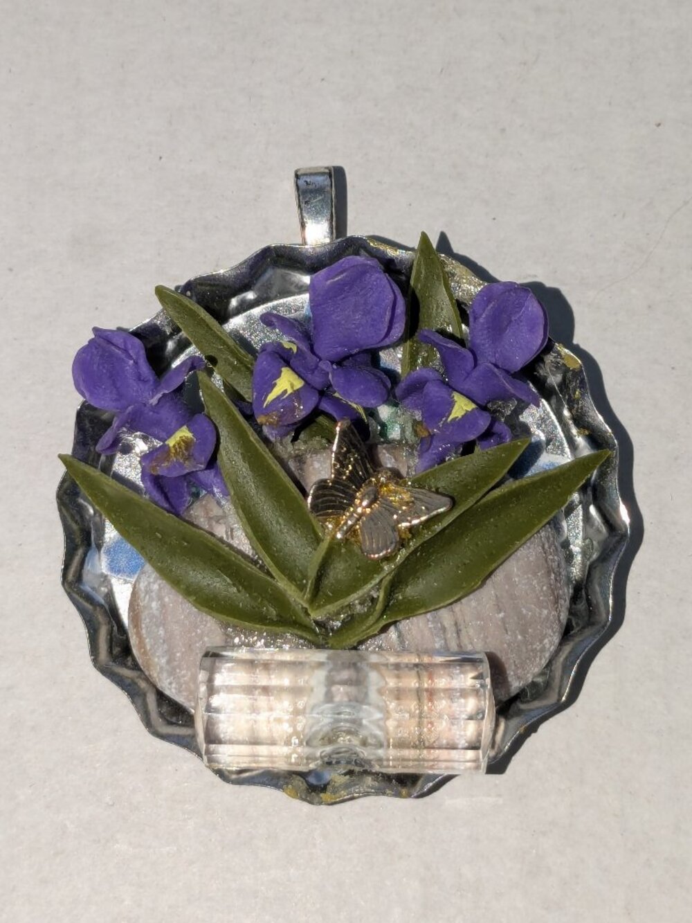 Artisan 3D Irises Leaves Butterfly Clear Lucite Resin Stone Bottle Cap Pendant